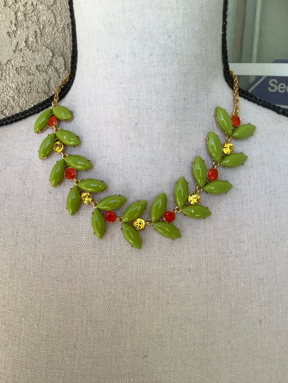 Kate Spade Green Leaf Statement 18” Necklace